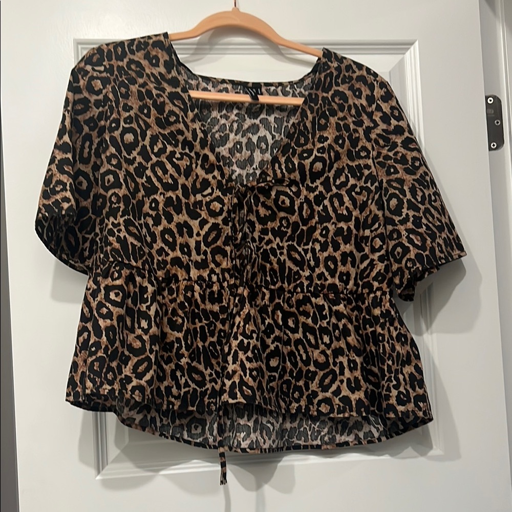 Vero Moda Black and Brown Leopard Relaxed Crop Blouse